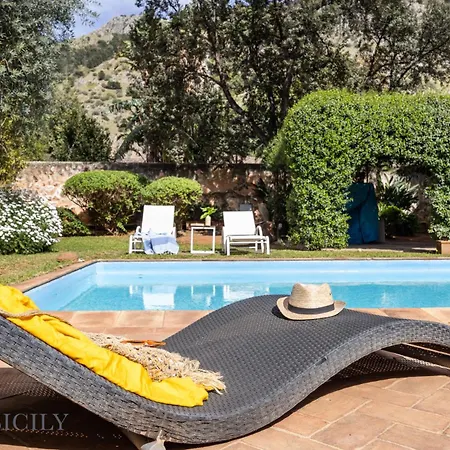 Casa Mediterranea Attitudine By Domusicily Aparthotel *